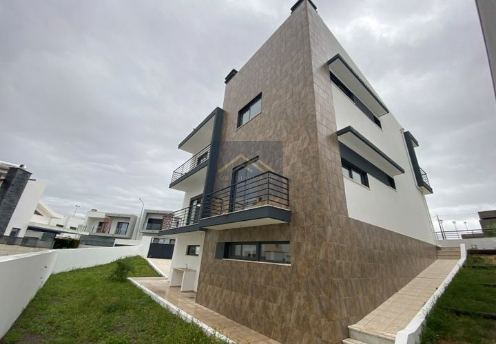 Villa a Laranjeiro, Setubal, Laranjeiro - € 695.000 | Ref: HAB_292 - foto 1