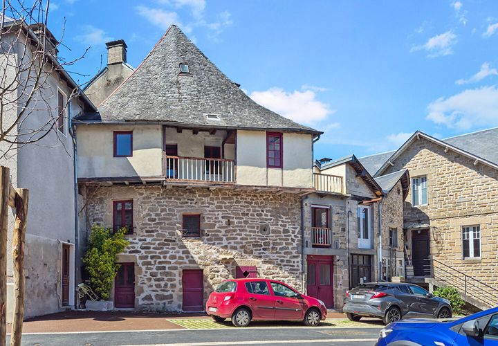 Villa a Treignac, Correze, Treignac - € 265.000 | Ref: CC-5070 - foto 1