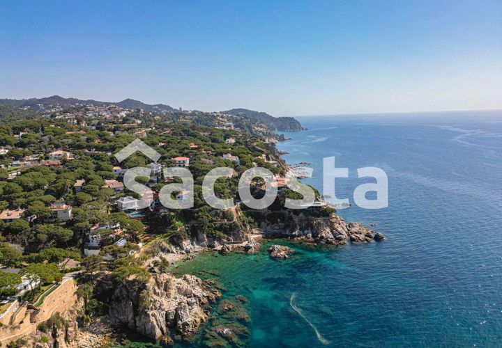 Villa a Lloret De Mar, Gerona, Lloret De Mar - € 570.000 | Ref: C01LM-318/9374 - foto 1