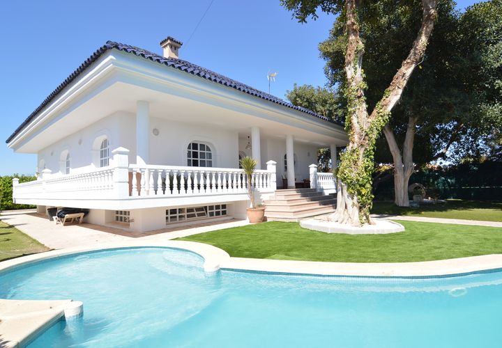 Villa i Torrevieja, Alicante, Torrevieja - € 890.000 | Ref: MLSC8935706 - foto 1