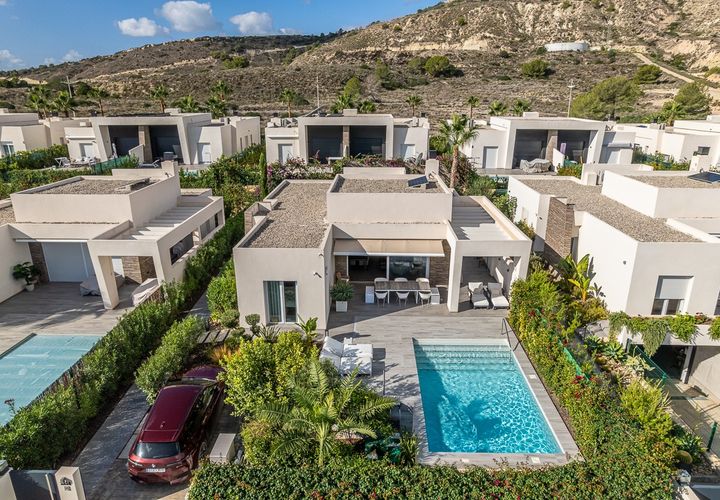 Villa en Algorfa, Alicante, Algorfa - € 630.000 | Ref: MLSC5466337 - photo 1