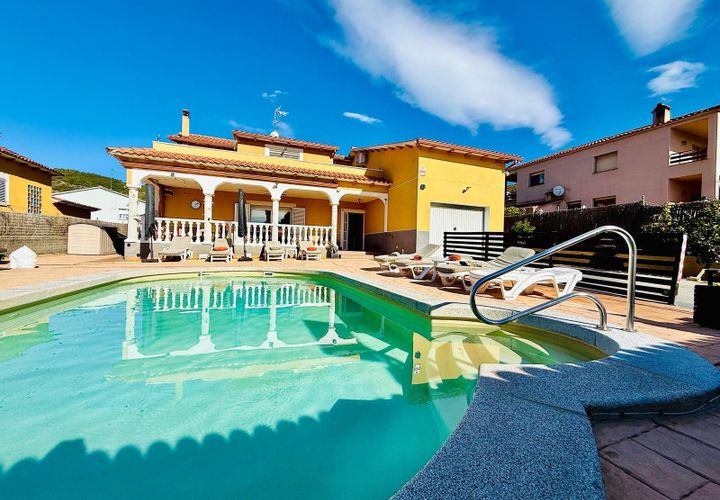 Villa i El Vendrell, Tarragona, El Vendrell - € 399.568 | Ref: EXP13914/8930 - foto 1