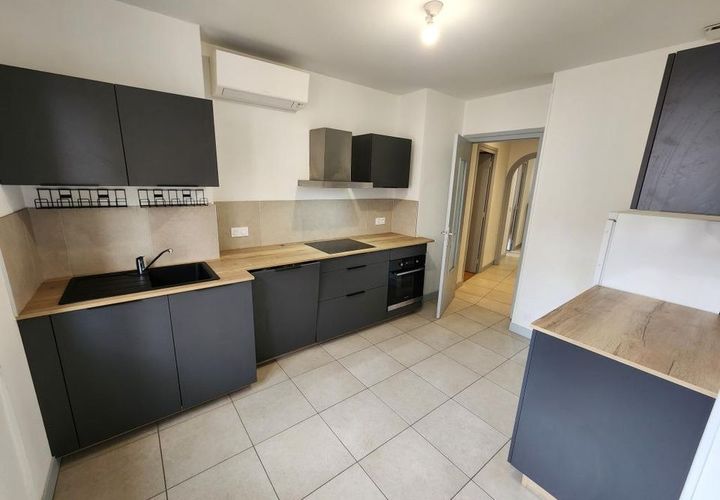 Apartament a Grenoble, Isere, Grenoble - € 1.500/mes | Ref: 683160 - foto 1