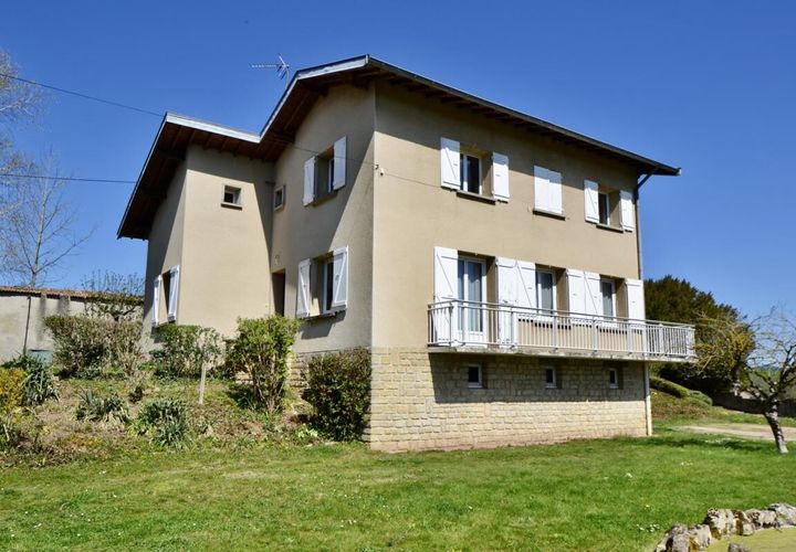 Villa a La Clayette, Saone-et-Loire, La Clayette - € 195.000 | Ref: getkey_10233 - foto 1