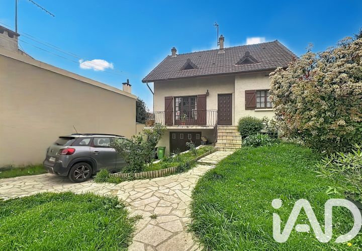 Villa i Vitry-sur-Seine, Val-de-Marne, Vitry-sur-Seine - € 415.000 | Ref: 53066 - foto 1