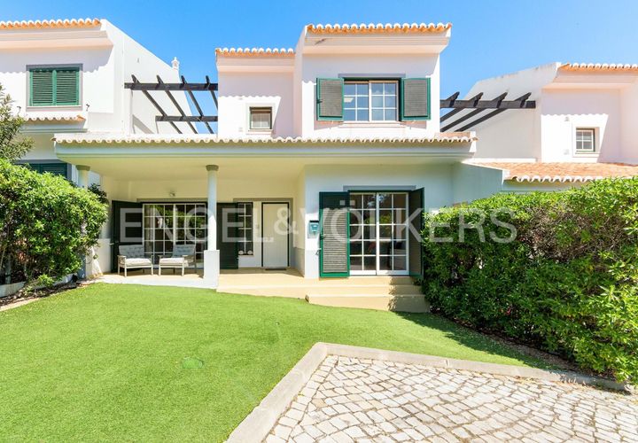 Villa i Almancil, Faro, Almancil - € 1.095.000 | Ref: W-048XPQ - foto 1