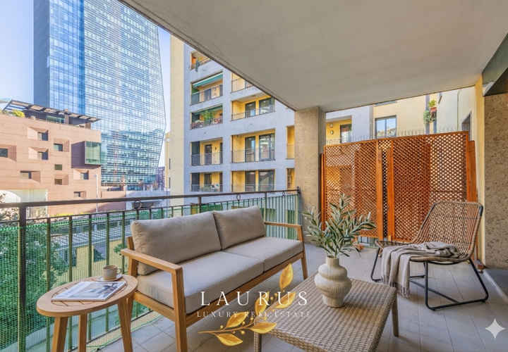 Villa a Milan, Milan, Milan - € 850.000 | Ref: LA-6881-1039225 - foto 1