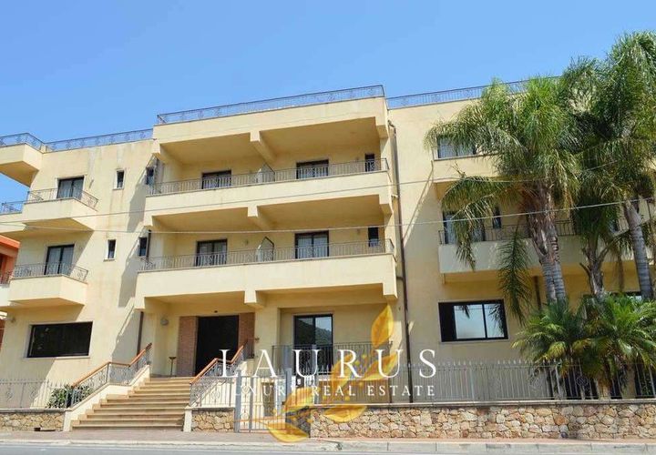 Villa i Messina, Messina, Messina - € 1.400.000 | Ref: LA-5688-1040604 - foto 1