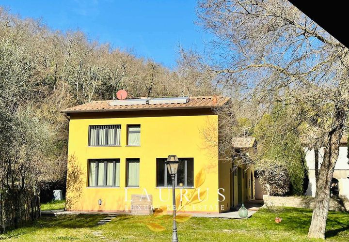 Villa i Florence, Florence, Florence - € 2.100.000 | Ref: LA-3086-1042175 - foto 1