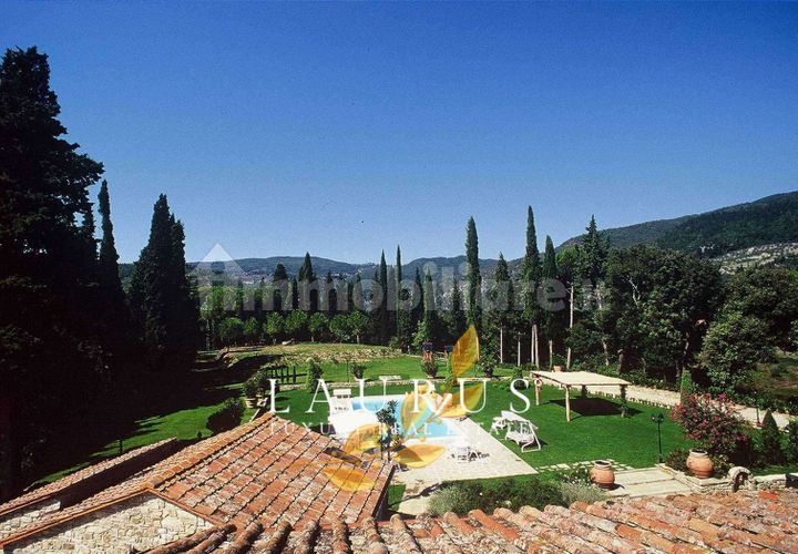 Villa i Florence, Florence, Florence - € 1.720.000 | Ref: LA-2826-1042253 - foto 1