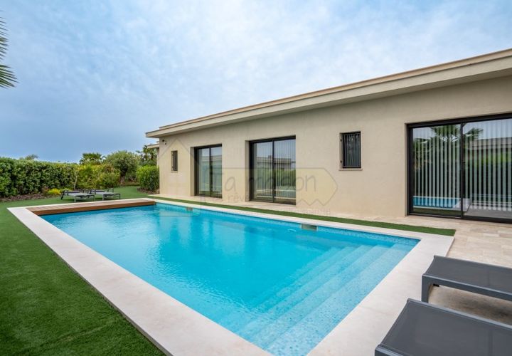 Villa a Montenegro, Faro, Montenegro - € 1.540.000 | Ref: M179 - foto 1
