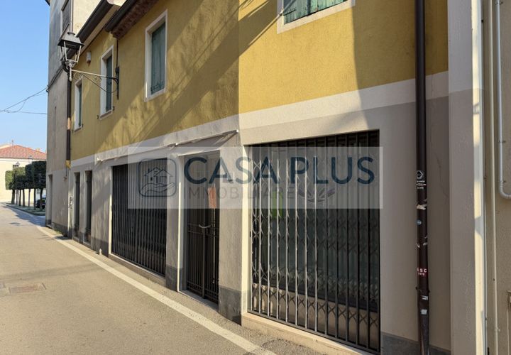 L'establiment comercial a Cittadella, Padua, Cittadella - € 130.000 | Ref: CV-A017ES - foto 1