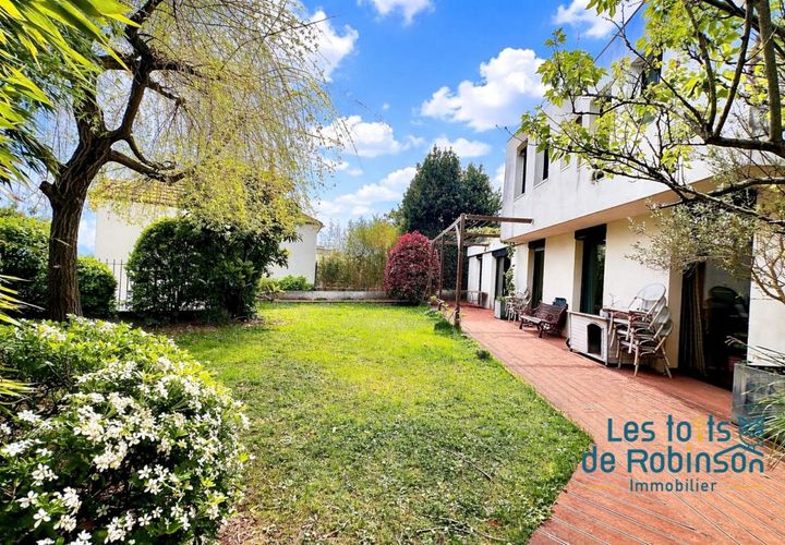 Villa a Le Plessis-Robinson, Hauts-de-Seine, Le Plessis-Robinson - € 730.000 | Ref: VM641-TOITSROBINSON - foto 1