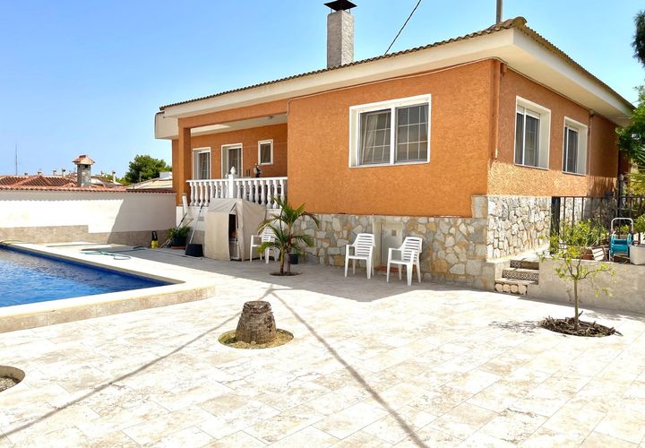 Villa i Benijofar, Alicante, Benijofar - € 416.000 | Ref: 775680 - foto 1