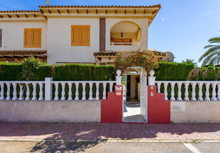 Apartamento en Punta Prima, Alicante, Punta Prima - € 165.000 | Ref: R-48239 - photo 1