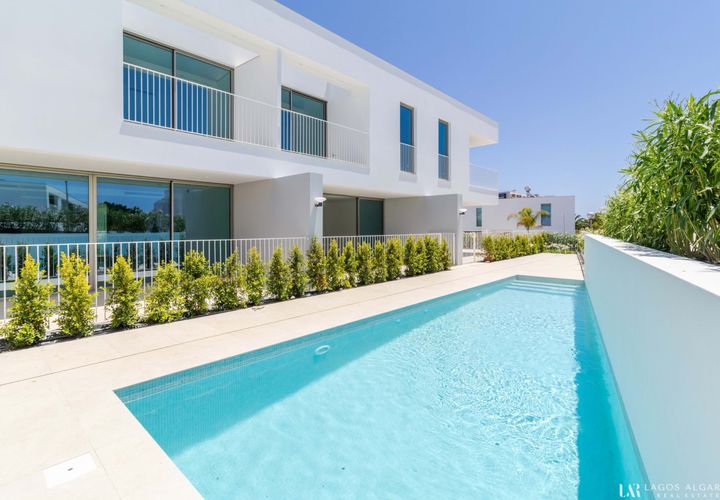 Villa en Lagos, Faro, Lagos - € 845.000 | Ref: VA132C - photo 1