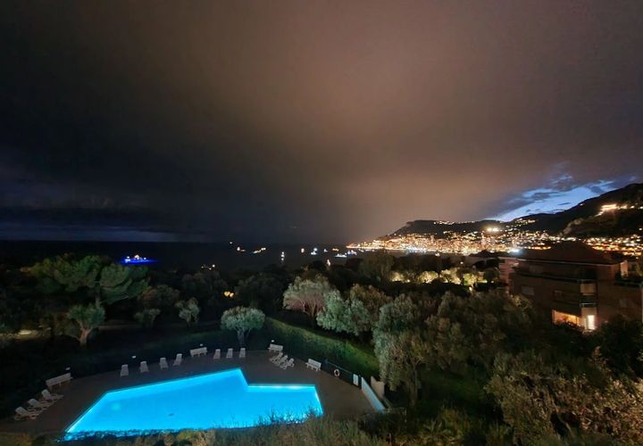 Leilighet i Roquebrune-Cap-Martin, Alpes-Maritimes, Roquebrune-Cap-Martin - € 2 200 000 | Ref: HH-15017205 - foto 1
