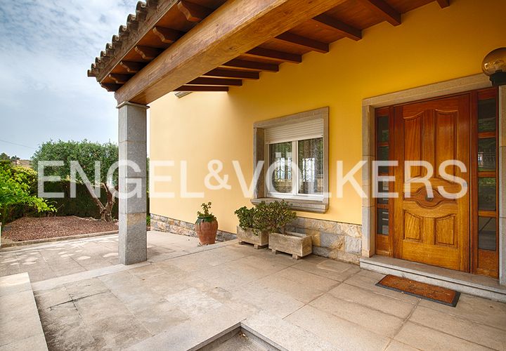 Villa a Figueres, Gerona, Figueres - € 490.000 | Ref: W-02T08I - foto 1