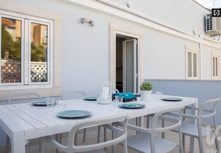 Apartament a Lisbon, Lisbon, Lisbon - € 2.250/mes | Ref: 158013 - foto 1