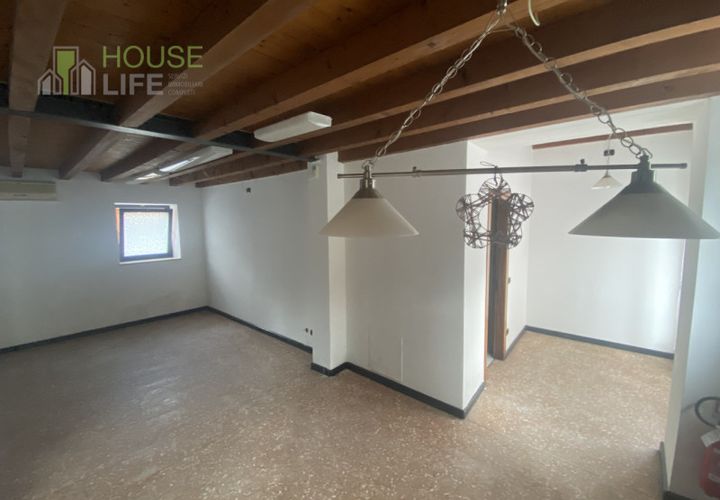 Erhvervsejendom i Schio, Vicenza, Schio - € 55.000 | Ref: HL1002e - foto 1