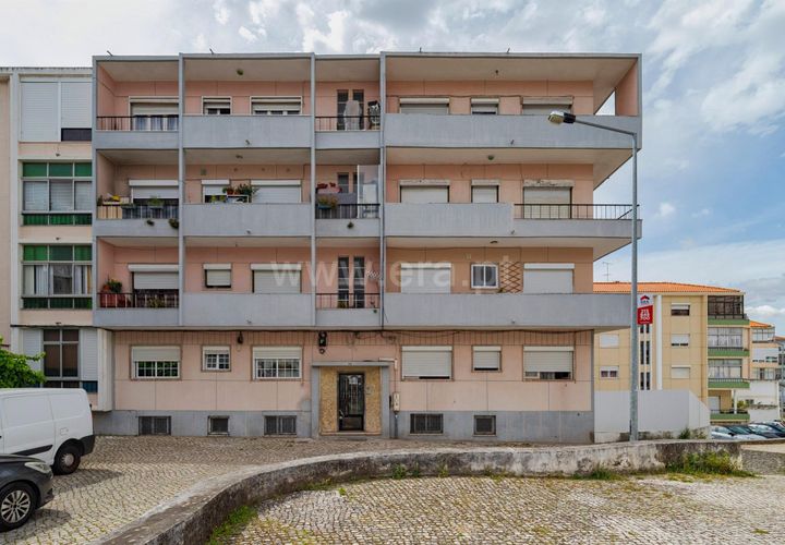 Lejlighed i Almada, Setubal, Almada - € 300.000 | Ref: 279260027 - foto 1