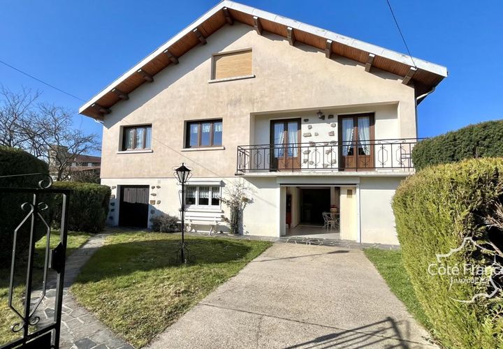 Villa i Attigny, Ardennes, Attigny - € 190.000 | Ref: 127_BEV1450008284 - foto 1