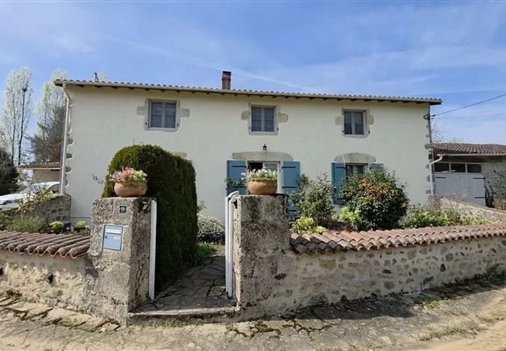 Villa i Nouic, Haute-Vienne, Nouic - € 233.200 | Ref: CB-13591 - foto 1