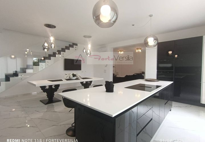 Villa i Pietrasanta, Lucca, Pietrasanta - € 2.600.000 | Ref: 3379 - foto 1