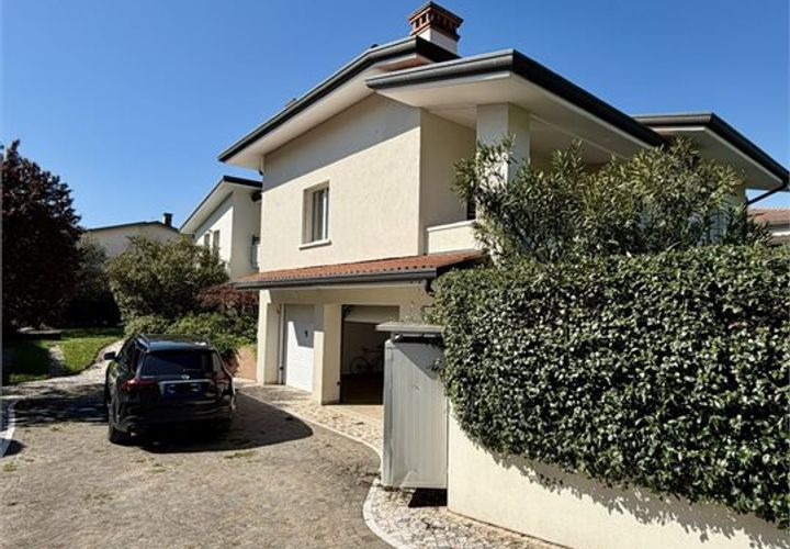 Villa i Thiene, Vicenza, Thiene - € 729.000 | Ref: C 005 CEN - foto 1