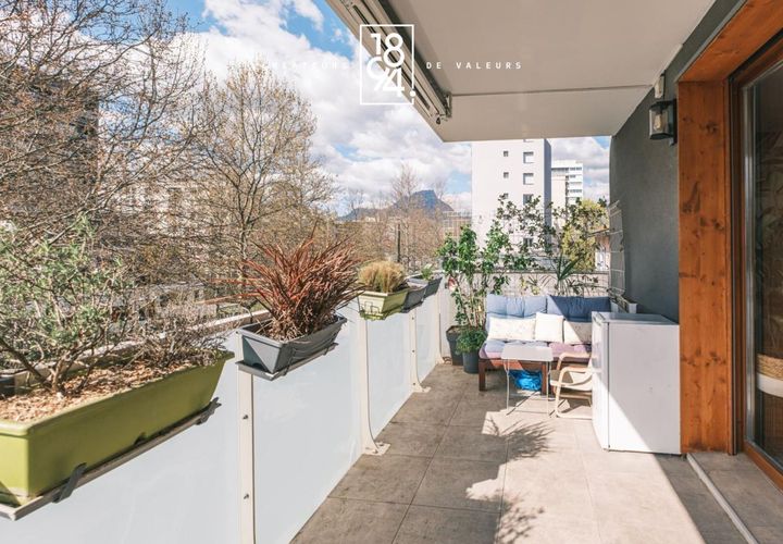 Lejlighed i Grenoble, Isere, Grenoble - € 325.000 | Ref: TI8E-15G-2C9 - foto 1