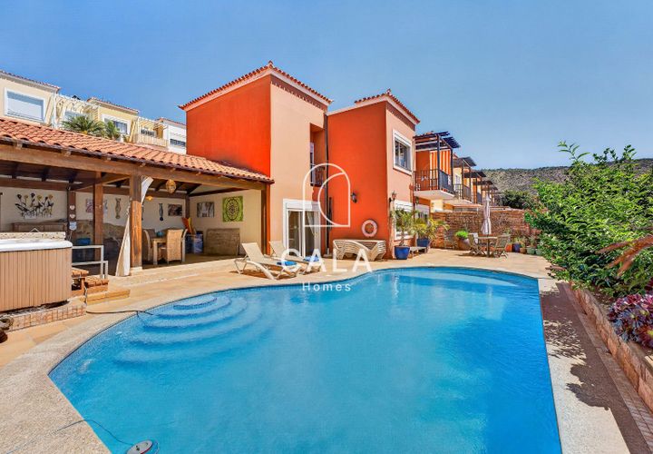 Rækkehus i Adeje, Tenerife, Adeje - € 895.000 | Ref: 1343 - foto 1
