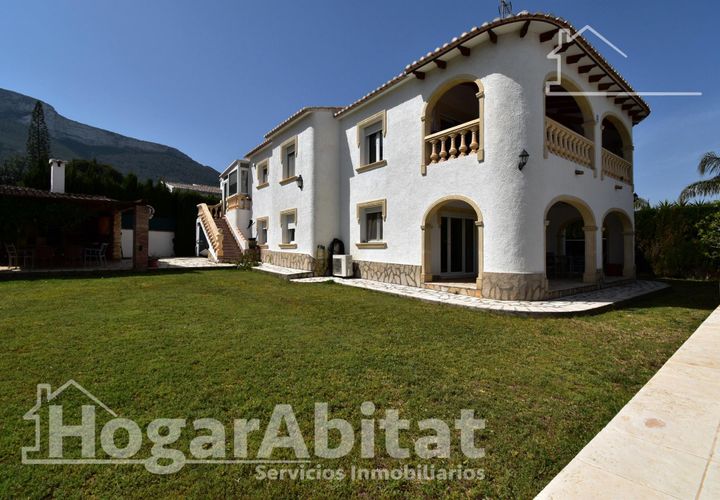 Villa i Denia, Alicante, Denia - € 799.000 | Ref: 108POM799.FV-A/3716 - foto 1