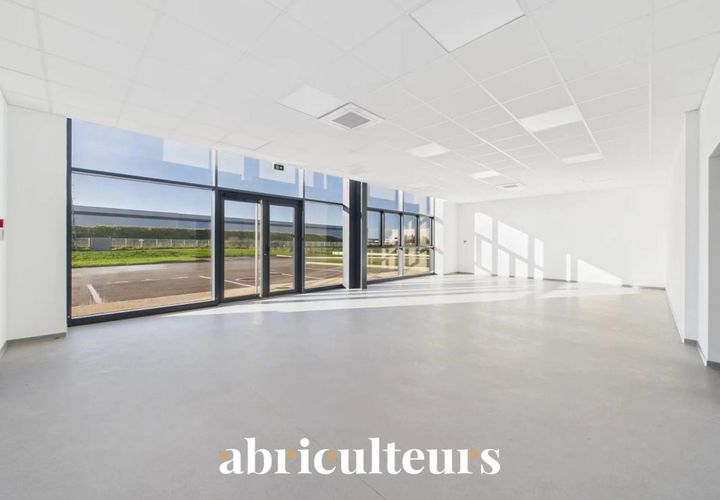 Erhvervsejendom i Chartres, Eure-et-Loir, Chartres - € 894.000 | Ref: GDV130460028000_1 - foto 1