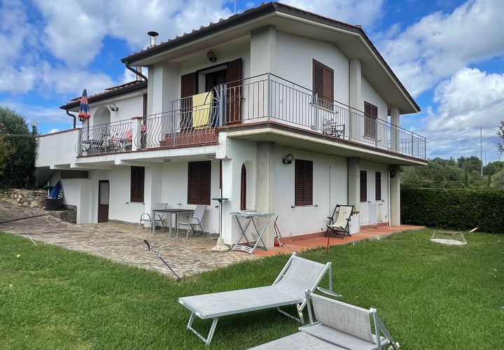 Villa a Follonica, Grosseto, Follonica - € 590.000 | Ref: a7631rv2504562a - foto 1