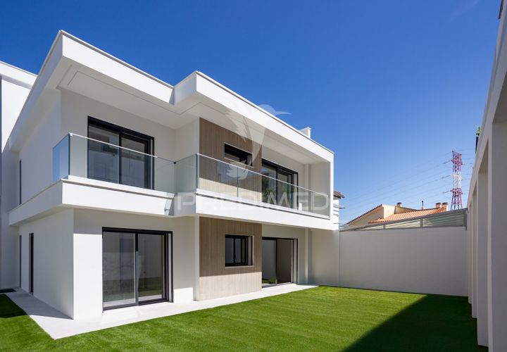 Byhus i Loures, Lisbon, Loures - € 975.000 | Ref: 059693 - foto 1