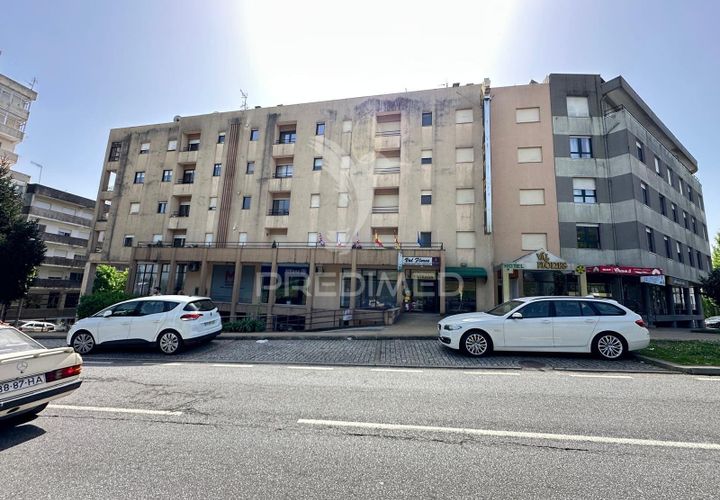 L'establiment comercial a Valenca, Viana do Castelo, Valenca - € 350/mes | Ref: 059765 - foto 1
