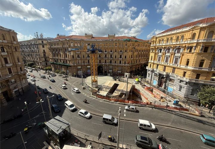 Apartament a Naples, Naples, Naples - € 1.100/mes | Ref: ONU-220 - foto 1