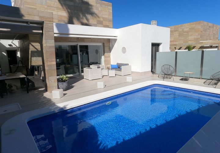 Villa en Algorfa, Alicante, Algorfa - € 585.000 | Ref: ORA-51646 - photo 1