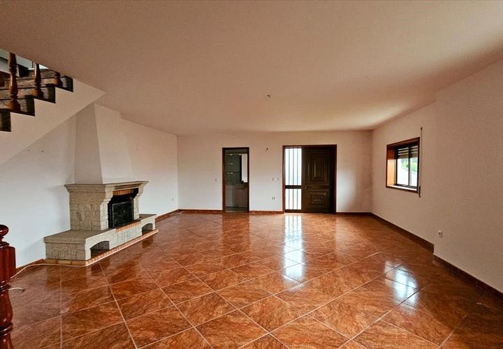 Villa a Vizela, Braga, Vizela - € 249.000 | Ref: ZTRE-01084/12758 - foto 1
