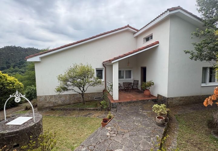 Villa a Teo, Coruna, Teo - € 475.000 | Ref: EXP13967/8930 - foto 1