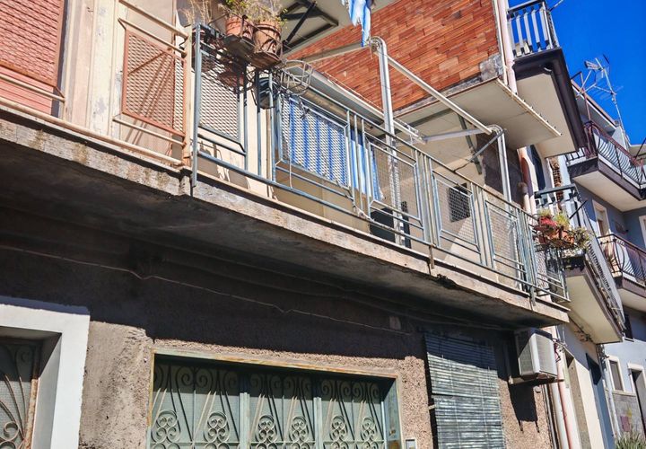 Villa a Paterno, Catania, Paterno - € 28.000 | Ref: 645 - foto 1