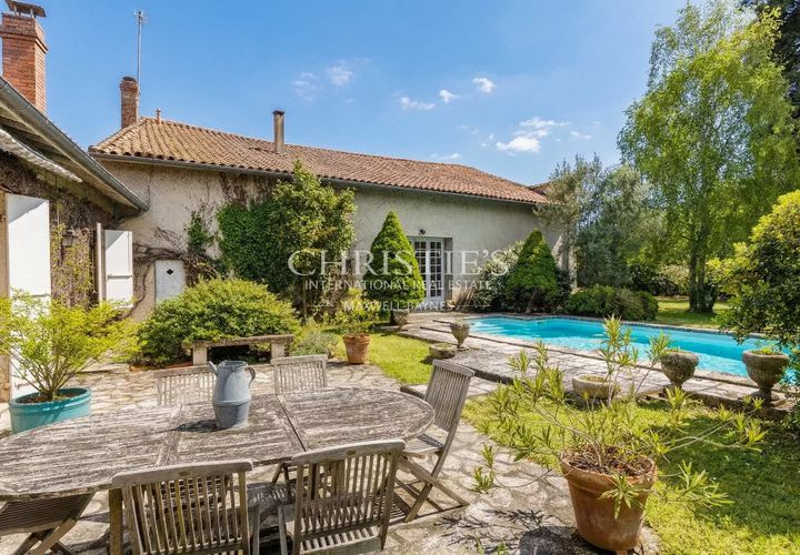Villa i Blanquefort, Gironde, Blanquefort - € 795.000 | Ref: GV1023 - foto 1