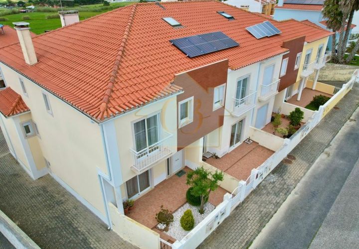 Villa i Torres Vedras, Lisbon, Torres Vedras - € 434.000 | Ref: CAS_200 - foto 1