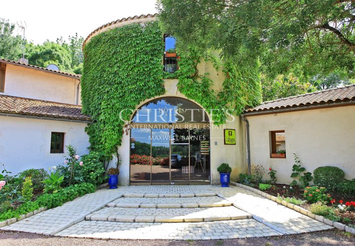 Herregård i Pons, Charente-Maritime, Pons - € 1 802 000 | Ref: OD1068 - foto 1