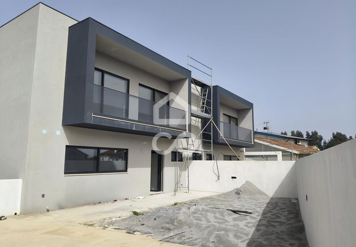 Villa i Maia, Porto, Maia - € 650.000 | Ref: 335/M/02187 - foto 1