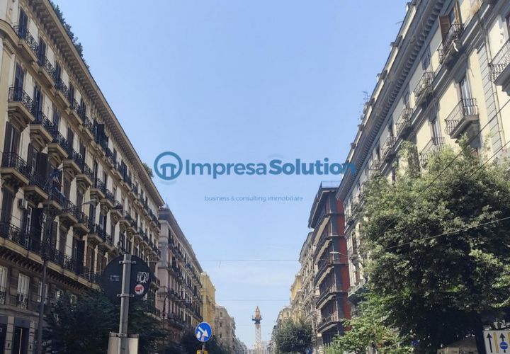 Erhvervsejendom i Naples, Naples, Naples - € 60.000 | Ref: stazione.c - foto 1