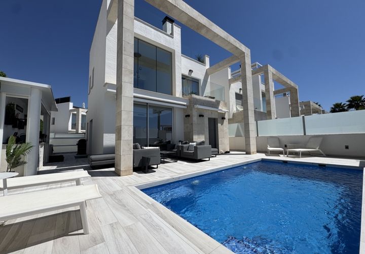 Villa a Cabo Roig, Alicante, Cabo Roig - € 635.000 | Ref: 729849 - foto 1
