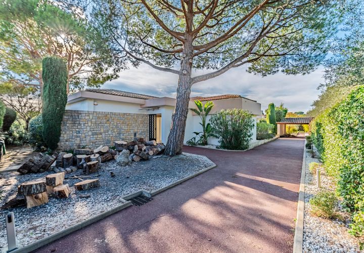 Villa a Mougins, Alpes-Maritimes, Mougins - € 1.690.000 | Ref: HH-16136431 - foto 1