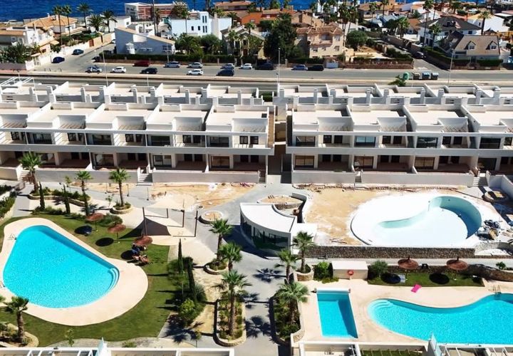 Lejlighed i Torrevieja, Alicante, Torrevieja - € 379.000 | Ref: MI26-MOVE-277 - foto 1