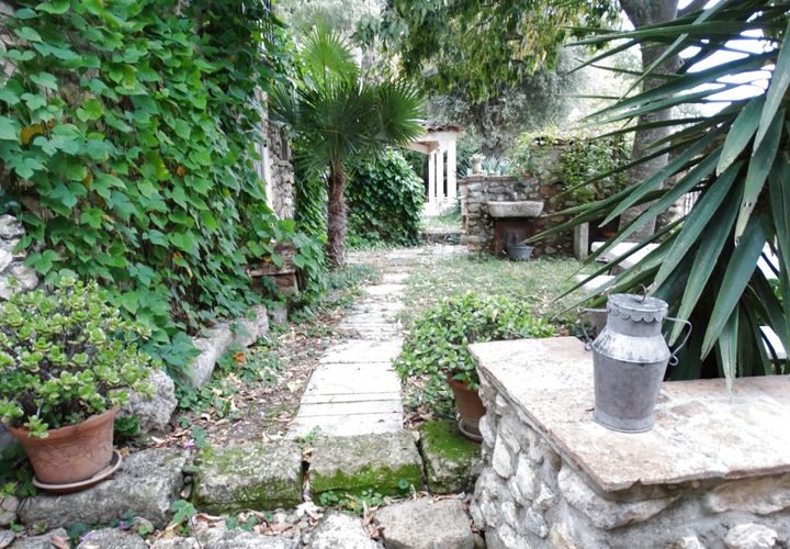 Farm hus i Viviers, Ardeche, Viviers - € 549.000 | Ref: 35944 - foto 1